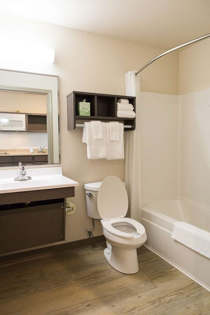 Woodspring Suites Broken Arrow 털사 객실 사진